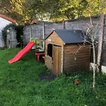 Notre Petite Maison Familiale De Alouette