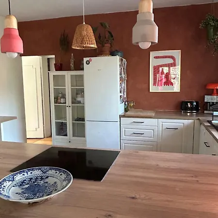 Notre Petite Maison Familiale De Alouette Prázdninový dům Pessac